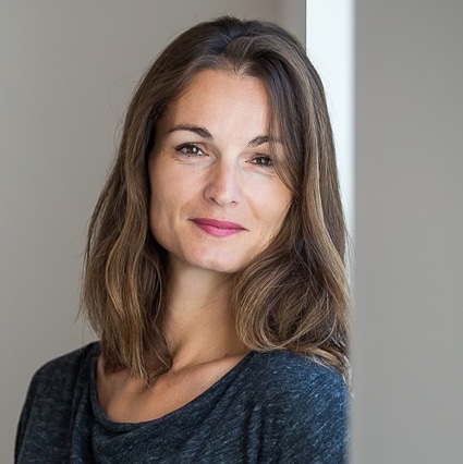 Stretching postural la rochelle yoga Nadège